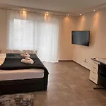 Lux Business * Weil am Rhein